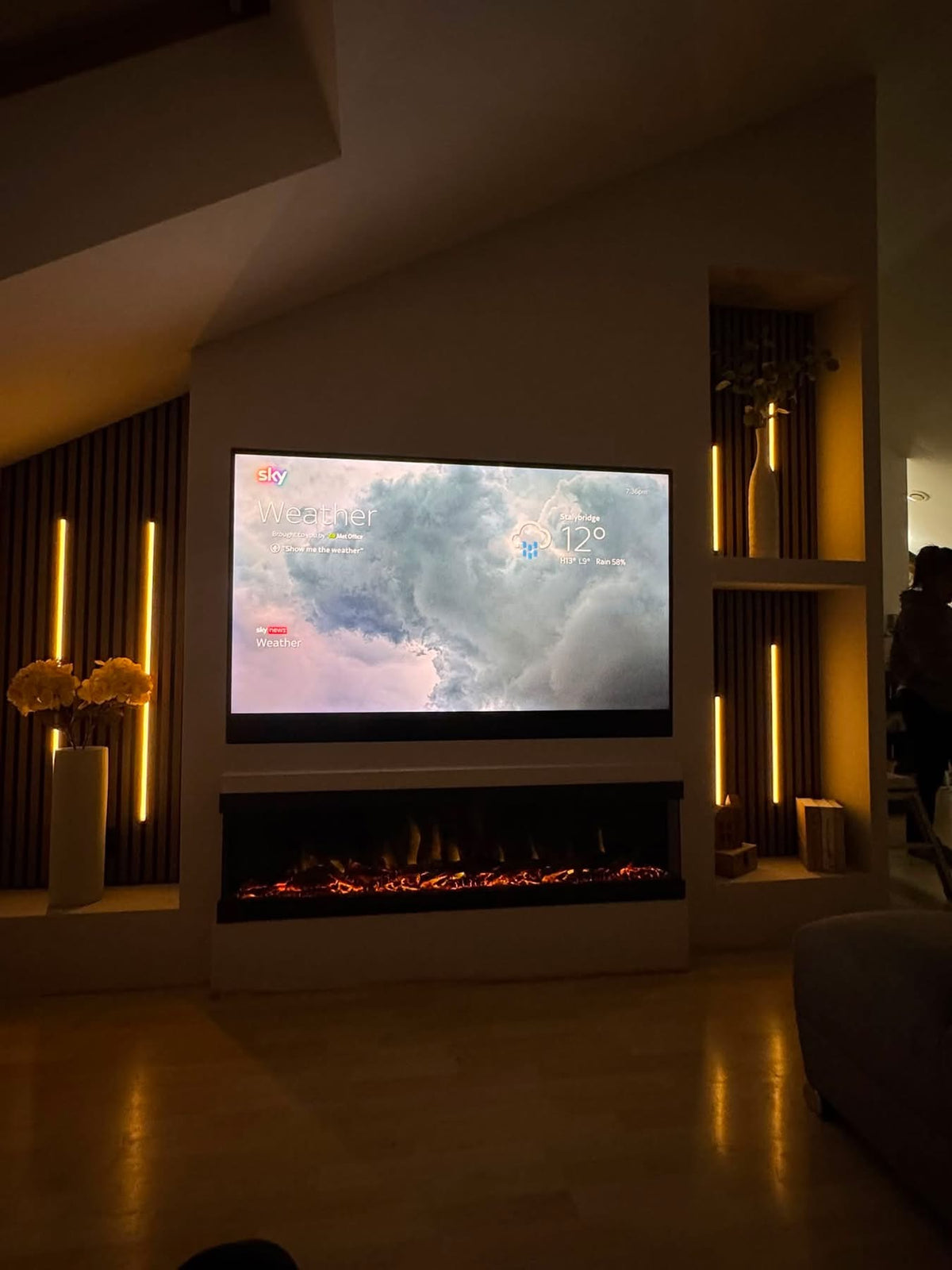 TV WALL 1