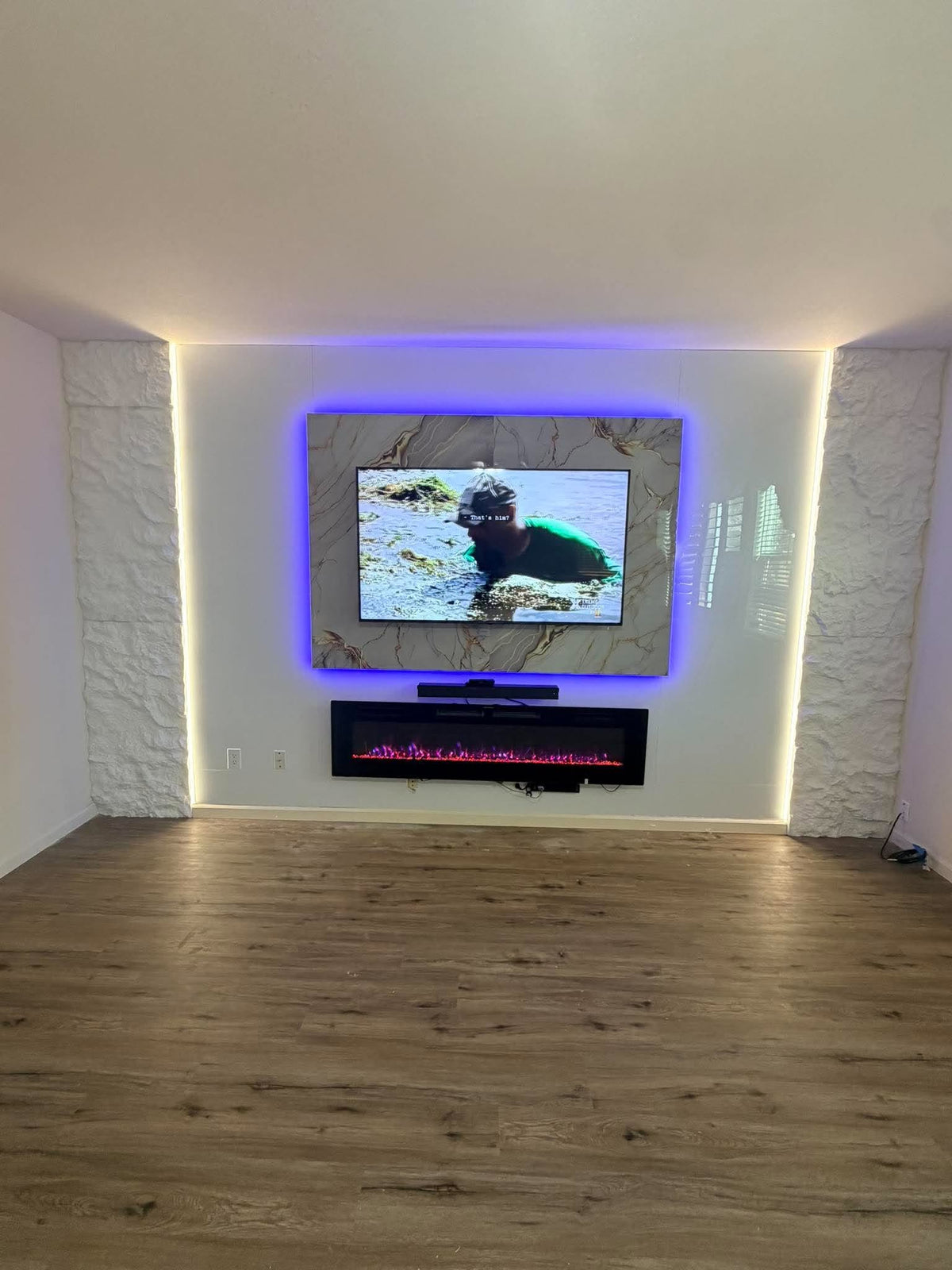 TV WALL 1