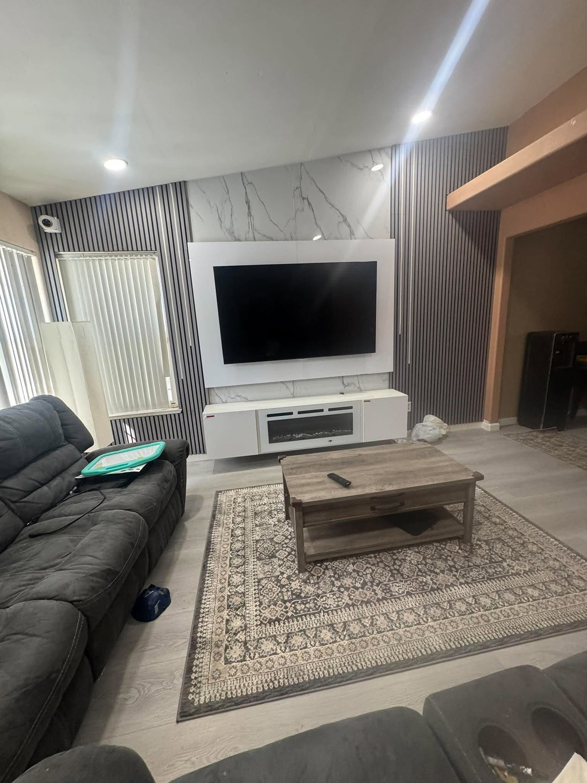 TV WALL 1