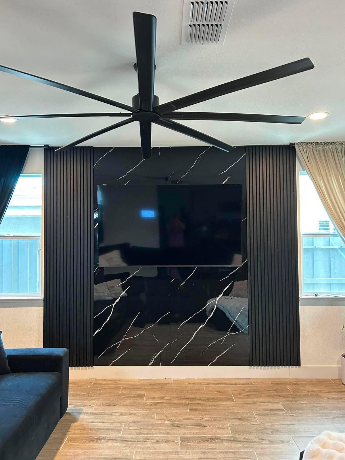 TV WALL 1
