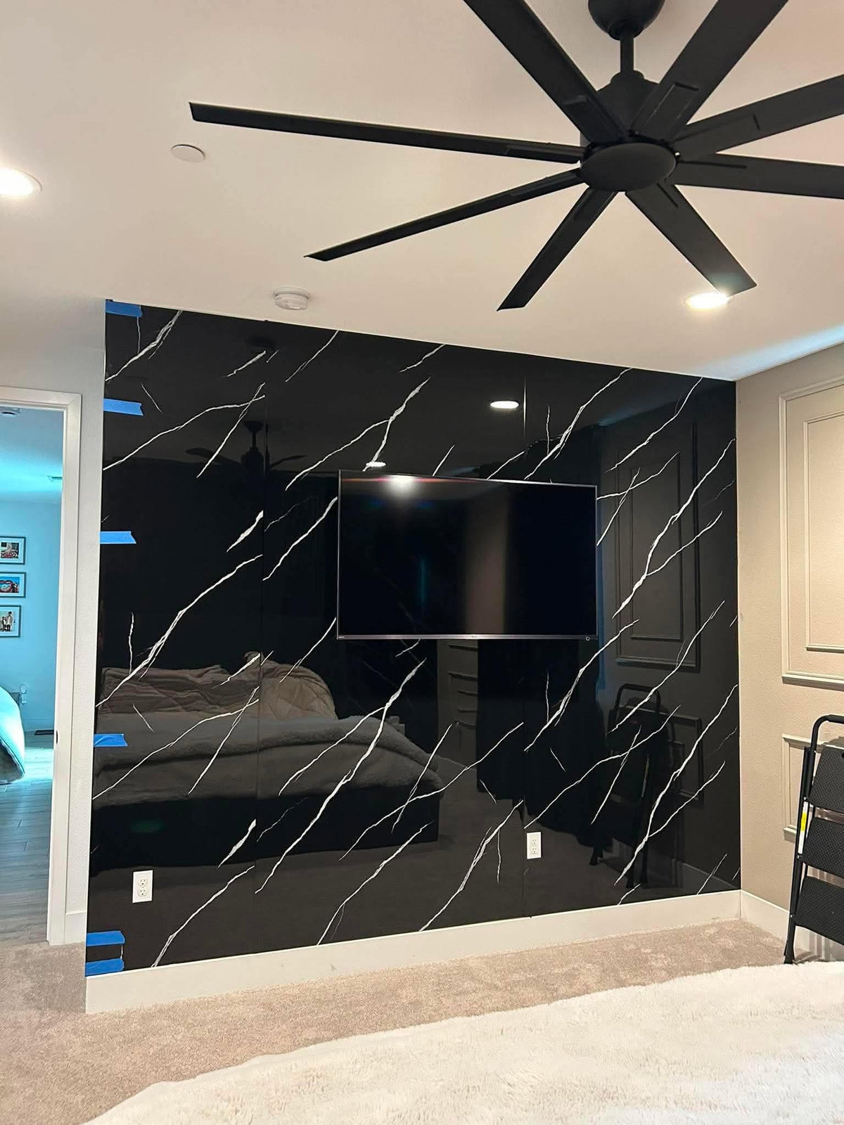 TV WALL 1